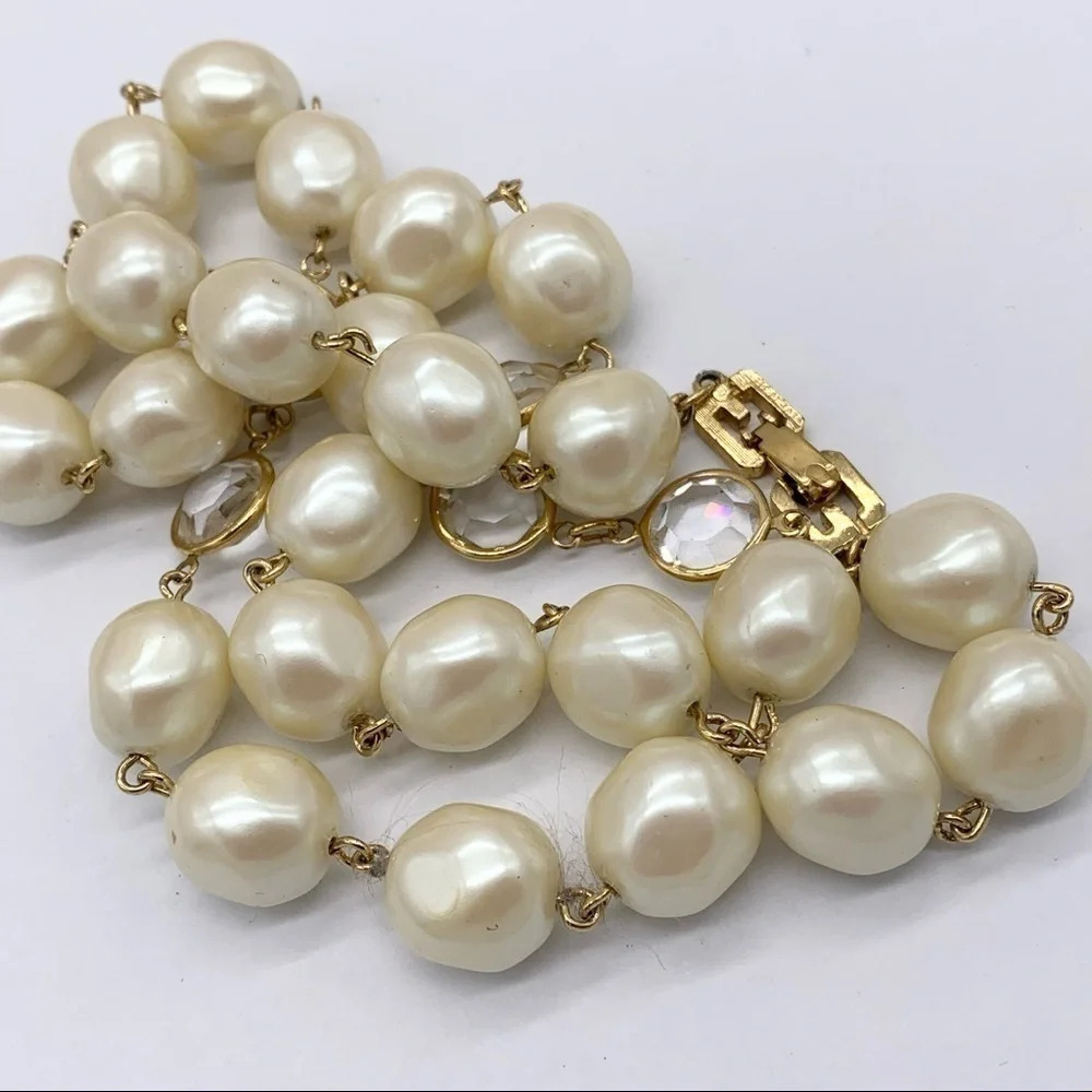 Givenchy Vintage Pearl & Bezel Crystal Station Necklace - Picture 2 of 4